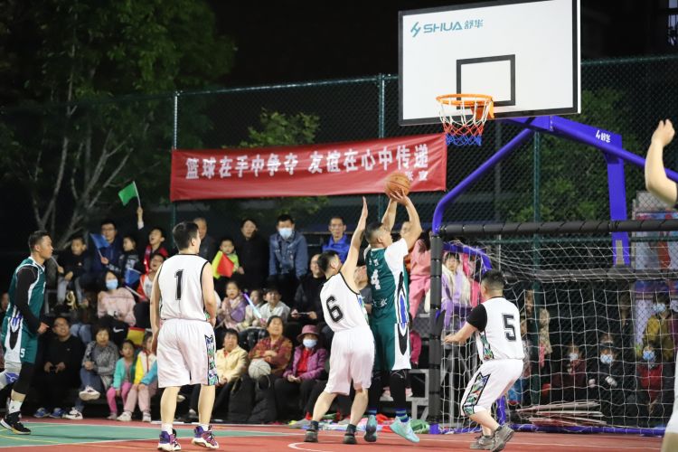 那俱乐部的